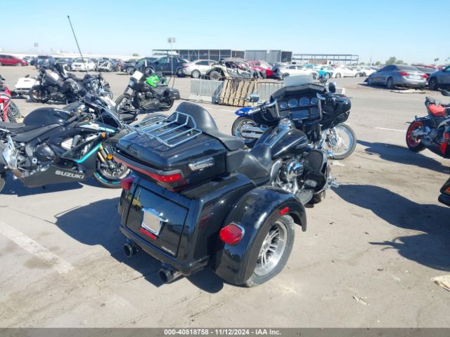 2016 HARLEY-DAVIDSON FLHTCUTG 1HD1MAL13GB861866 Photo 3