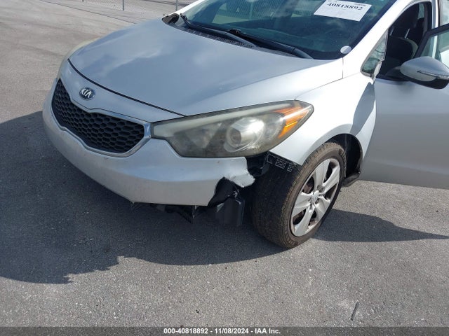 KIA FORTE LX 2016 KNAFK5A83G5648271 Image 13