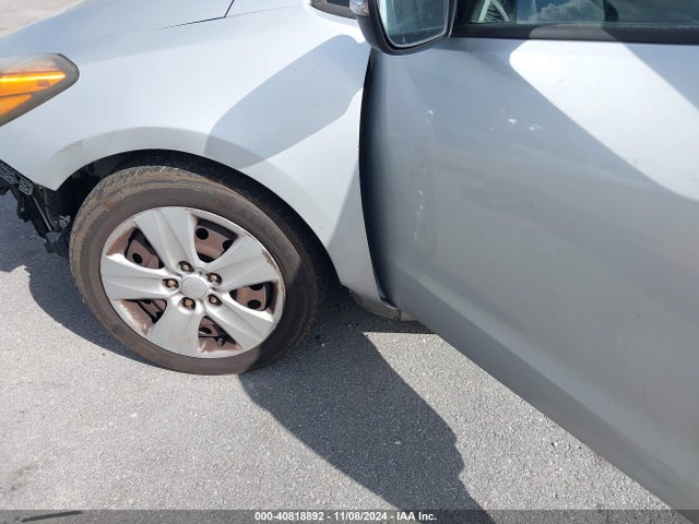 KIA FORTE LX 2016 KNAFK5A83G5648271 Image 14