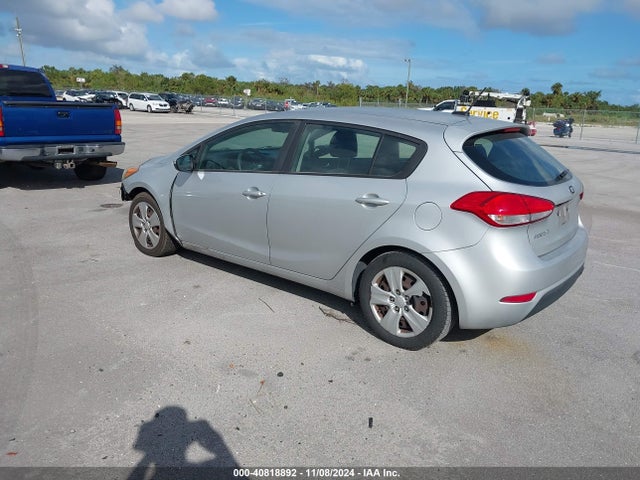 KIA FORTE LX 2016 KNAFK5A83G5648271 Image 3