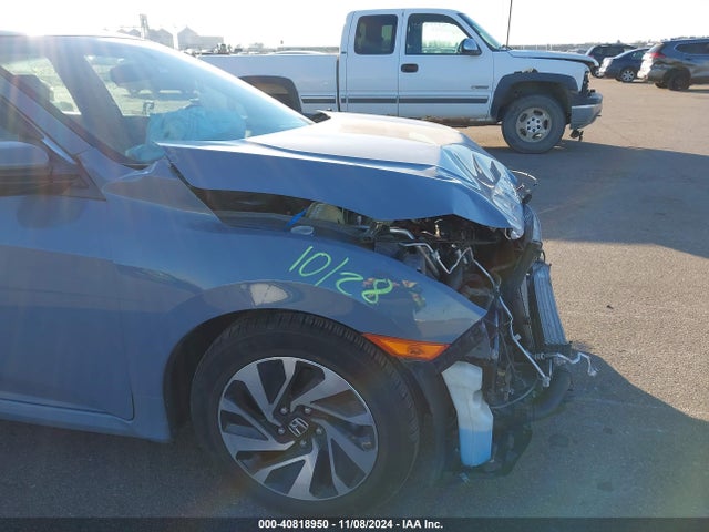 Honda Civic Lx 2018 SHHFK7H27JU228808 Image 18