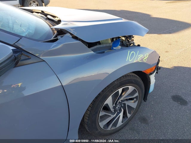 Honda Civic Lx 2018 SHHFK7H27JU228808 Image 19