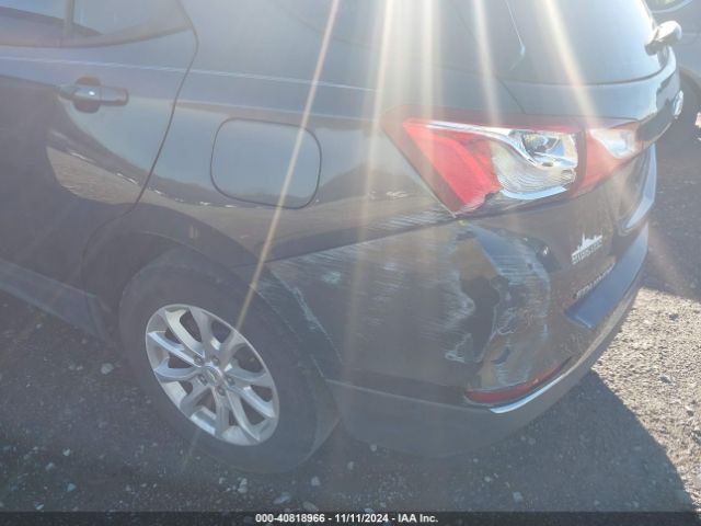 3GNAXHEV5JS637583 Chevrolet EQUINOX LS