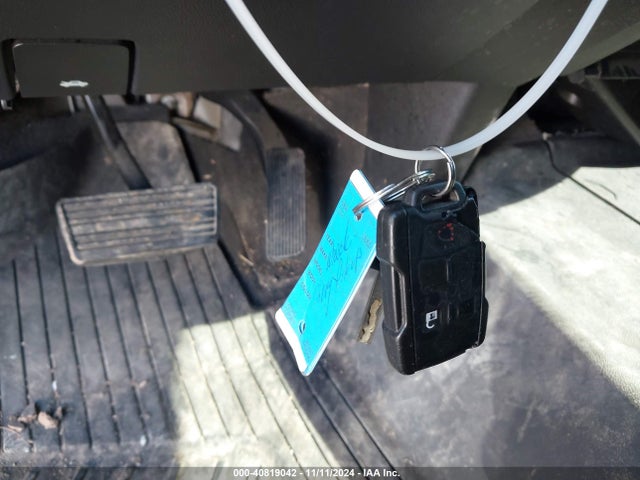 Chevrolet Silverado 1500 Ld Lt 2019 2GCRCPECXK1105808 Image 11
