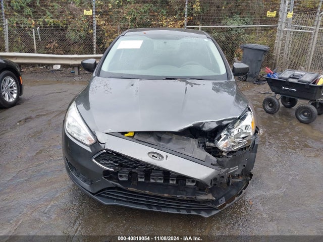 Ford FOCUS SE 2018 1FADP3FE3JL284652 Image 12