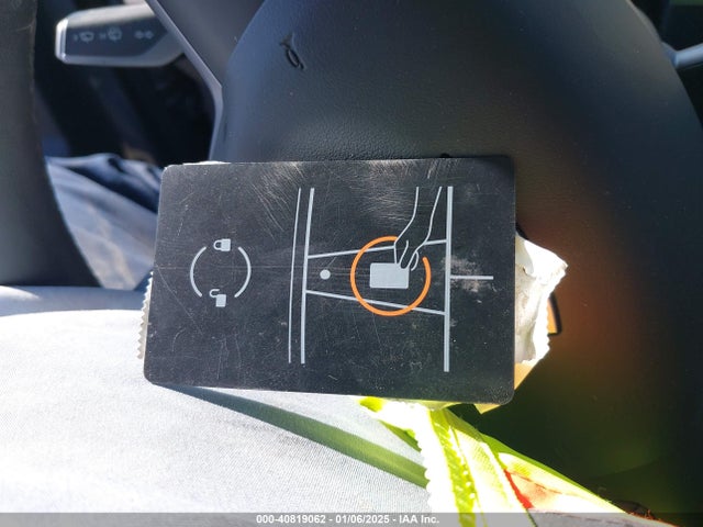 2023 TESLA MODEL 3 5YJ3E1EA4PF568561 Photo 10