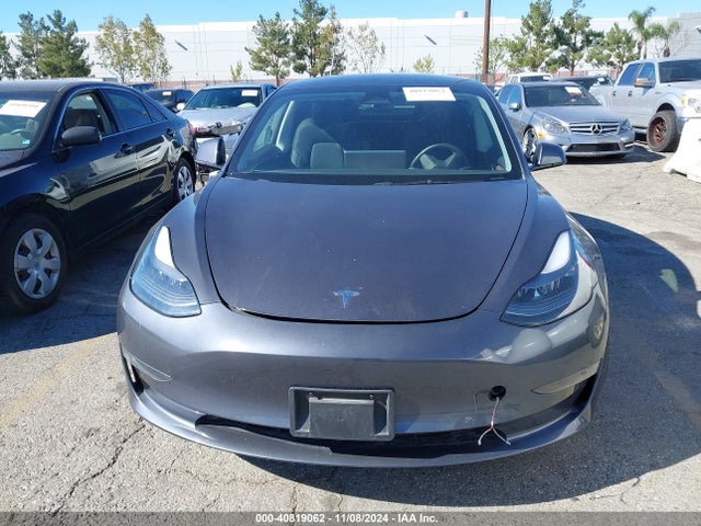 5YJ3E1EA4PF568561 Tesla MODEL 3