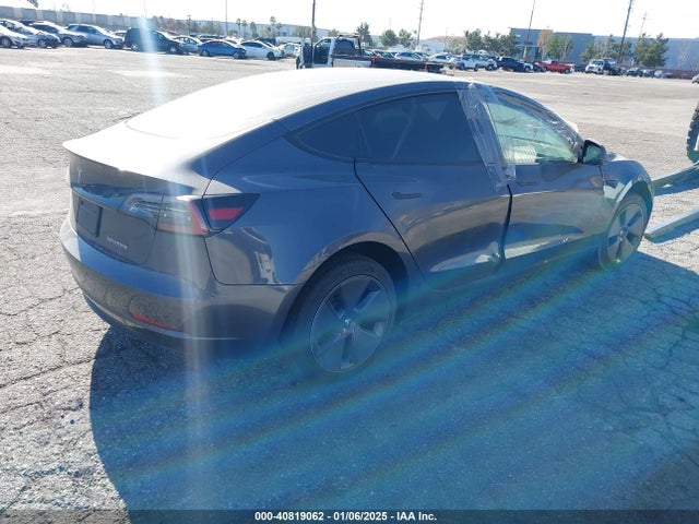 2023 TESLA MODEL 3 5YJ3E1EA4PF568561 Photo 3