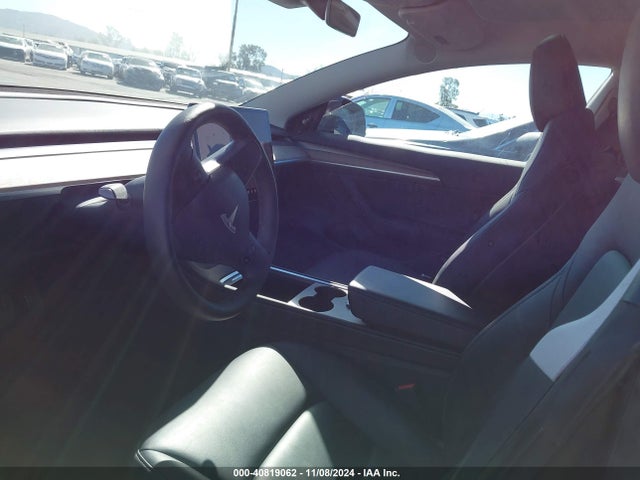 2023 TESLA MODEL 3 5YJ3E1EA4PF568561 Photo 4