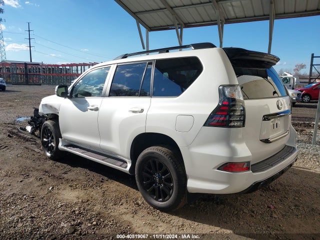 Lexus GX 460 2023 JTJSM7BX6P5348265 Image 14