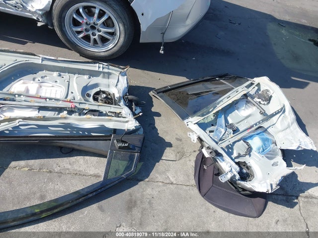 JTDKARFU5J3064085 Toyota Prius Three