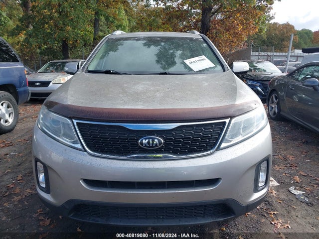 5XYKU4A77FG633842 KIA Sorento Ex V6