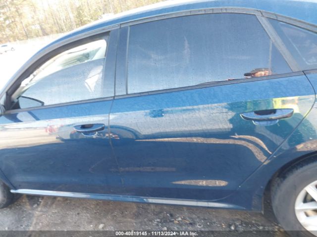 1VWAA7A35JC033219 Volkswagen Passat 2.0t R-line/2.0t S