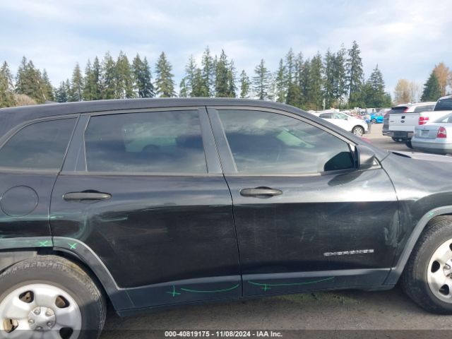 1C4PJLAB8GW107284 Jeep Cherokee Sport