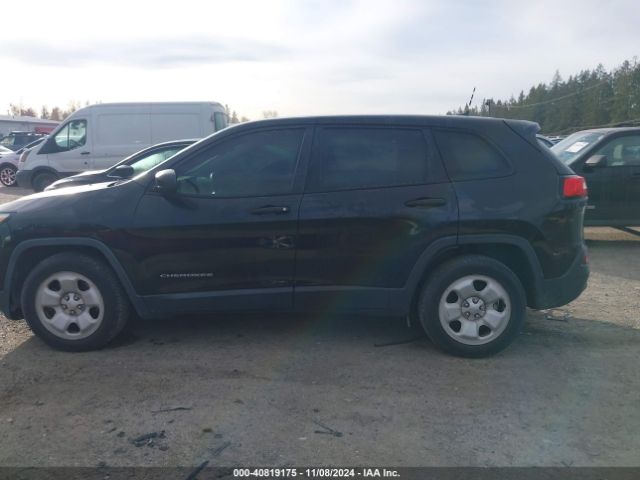 1C4PJLAB8GW107284 Jeep Cherokee Sport