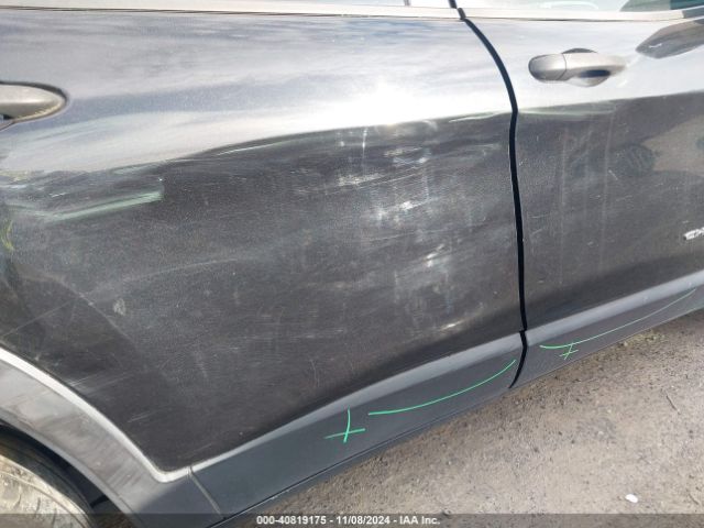 1C4PJLAB8GW107284 Jeep Cherokee Sport