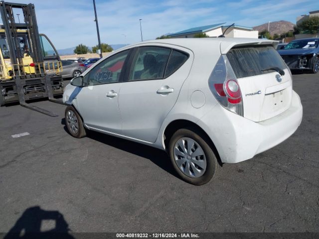 JTDKDTB37E1574585 Toyota Prius C One