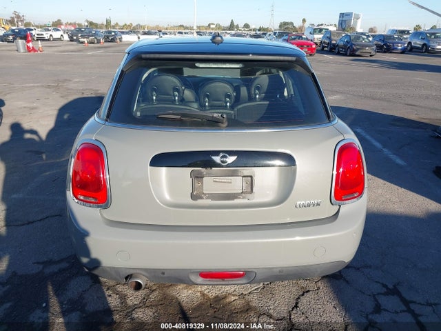 WMWXU1C5XJ2F79259 Mini Hardtop Cooper