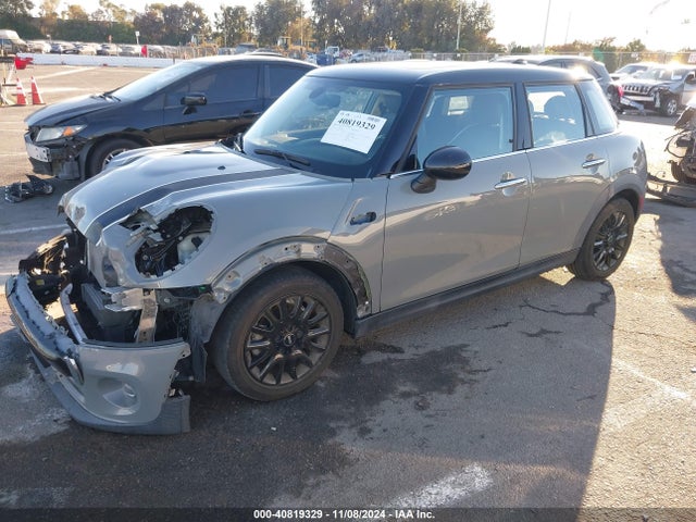 2018 MINI HARDTOP WMWXU1C5XJ2F79259 Photo 1