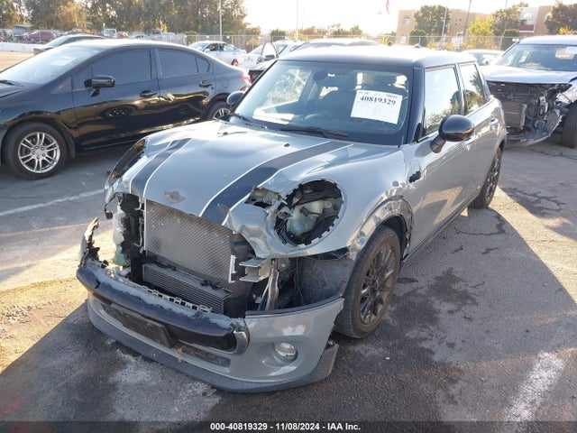 2018 MINI HARDTOP WMWXU1C5XJ2F79259 Photo 5