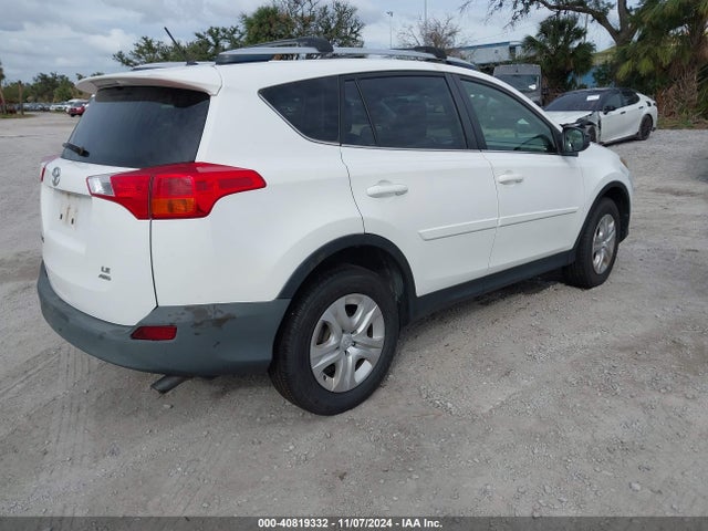 Toyota RAV4 LE 2014 JTMBFREV1EJ002034 Image 4