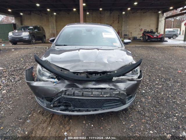 1C3CCCBB0FN675979 Chrysler 200 S