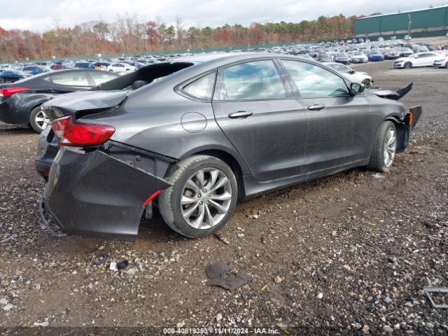 1C3CCCBB0FN675979 Chrysler 200 S