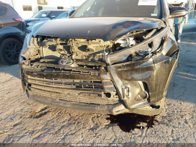 5TDKZRFH9KS327674 Toyota Highlander Se