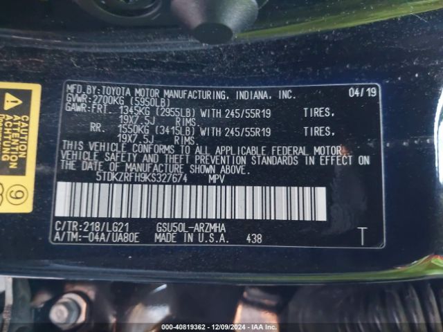 5TDKZRFH9KS327674 Toyota Highlander Se