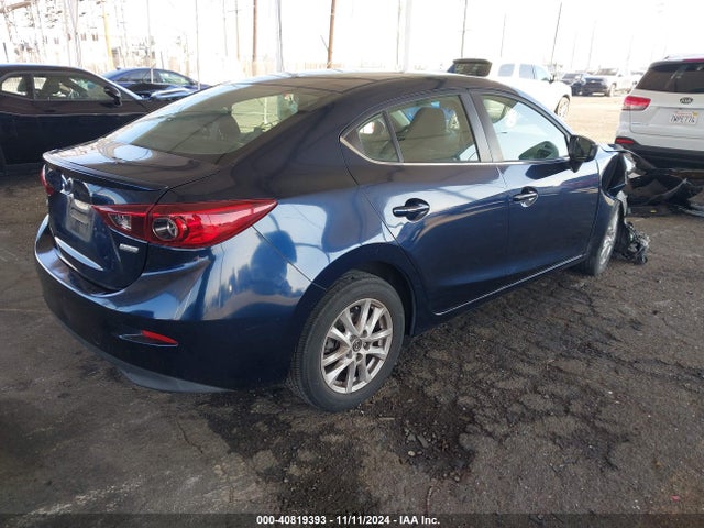 Mazda Mazda3 I Touring 2015 3MZBM1V74FM129127 Image 4