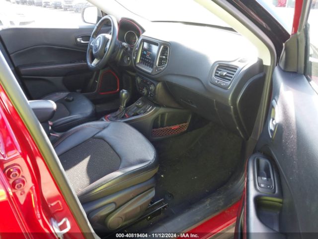 3C4NJDDB3JT409703 Jeep Compass Trailhawk 4x4