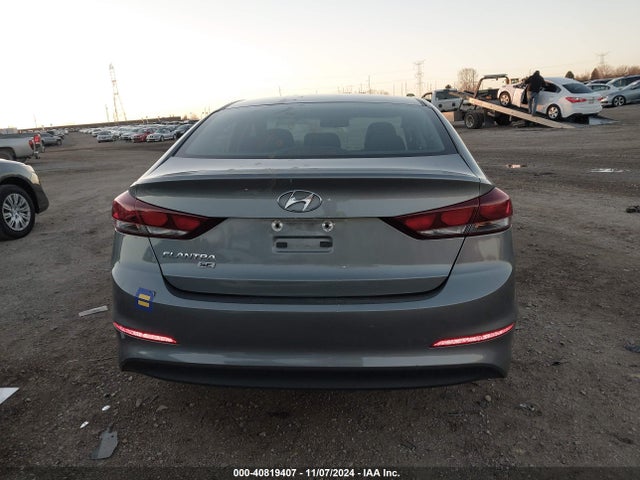 Hyundai ELANTRA SE 2018 KMHD74LF6JU623391 Image 16