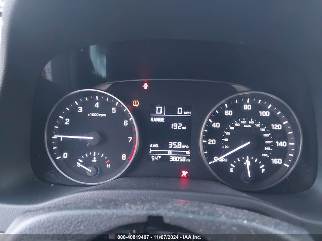 Hyundai ELANTRA SE 2018 KMHD74LF6JU623391 Image 7