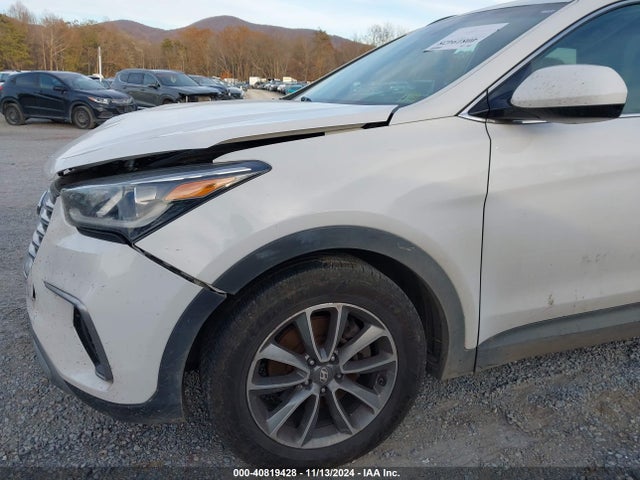 KM8SMDHF8HU201156 Hyundai Santa Fe Se