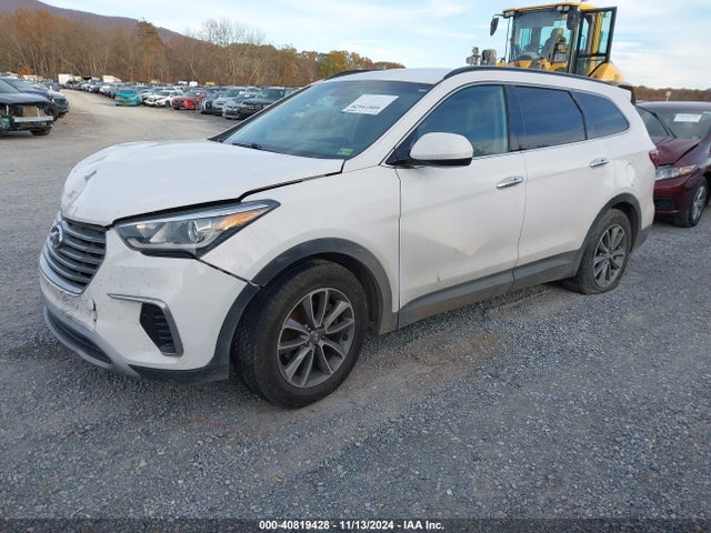 KM8SMDHF8HU201156 Hyundai Santa Fe Se