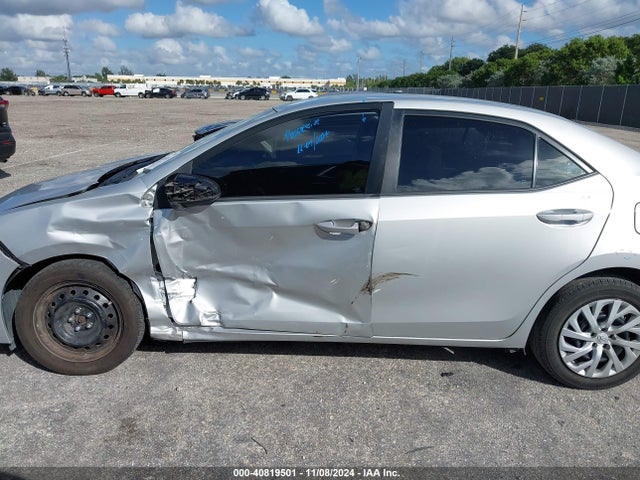 Toyota COROLLA LE 2018 2T1BURHEXJC071845 Image 14