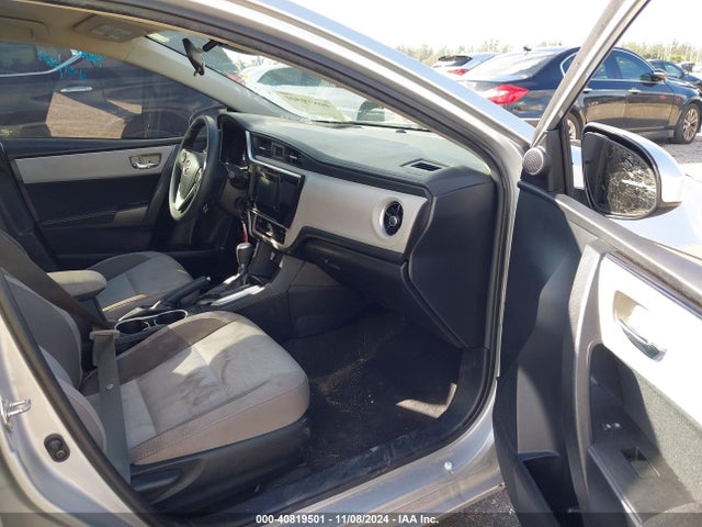 Toyota COROLLA LE 2018 2T1BURHEXJC071845 Image 5