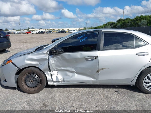 Toyota COROLLA LE 2018 2T1BURHEXJC071845 Image 6