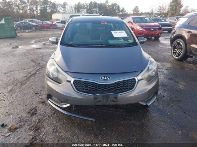 KNAFX4A67G5527110 KIA FORTE LX