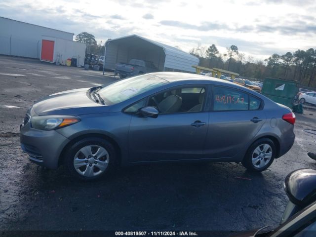 KNAFX4A67G5527110 KIA FORTE LX