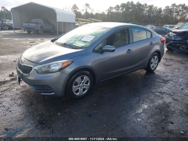 KNAFX4A67G5527110 KIA FORTE LX