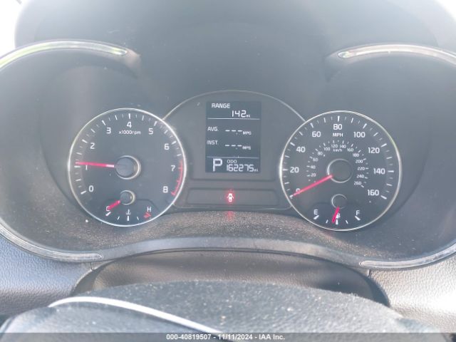 KNAFX4A67G5527110 KIA FORTE LX