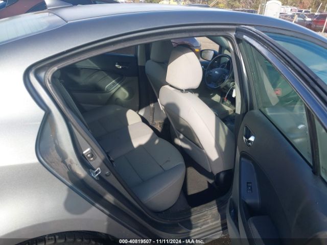 KNAFX4A67G5527110 KIA FORTE LX