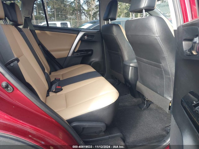 Toyota Rav4 Limited 2018 JTMDFREV0JD246792 Image 8