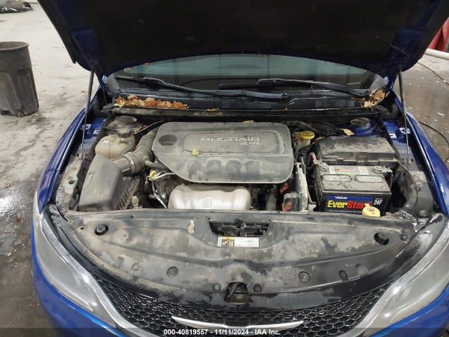 1C3CCCAB6GN143235 Chrysler 200 Limited