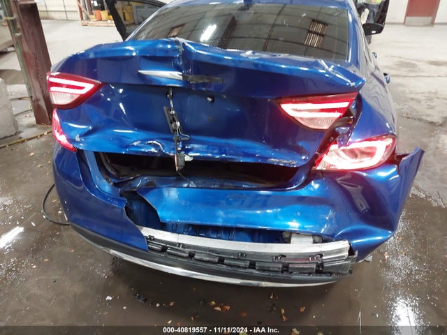 1C3CCCAB6GN143235 Chrysler 200 Limited