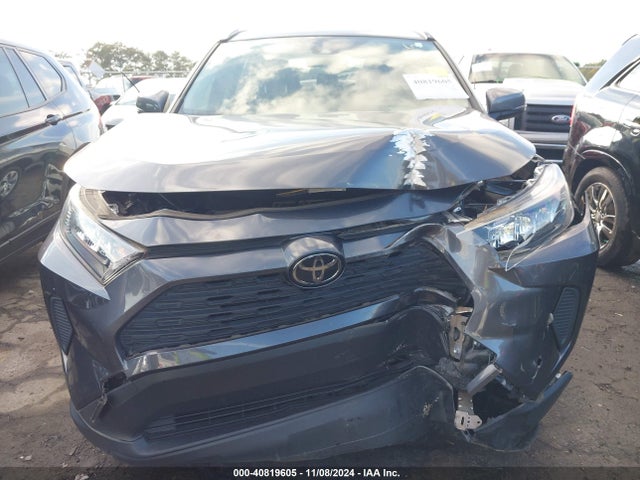 Toyota RAV4 LE 2019 JTMK1RFV0KJ012787 Image 12