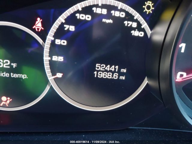 WP0AA2A73JL101073 Porsche PANAMERA 4