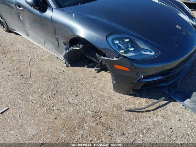 WP0AA2A73JL101073 Porsche PANAMERA 4