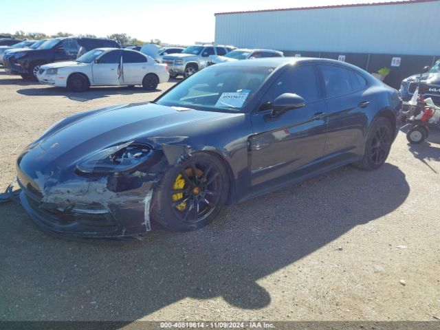 WP0AA2A73JL101073 Porsche PANAMERA 4
